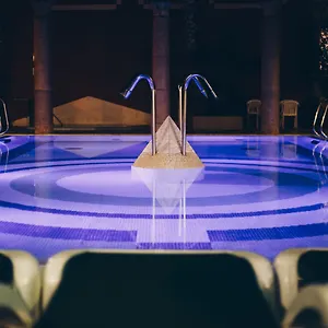 Hotel Cleopatra